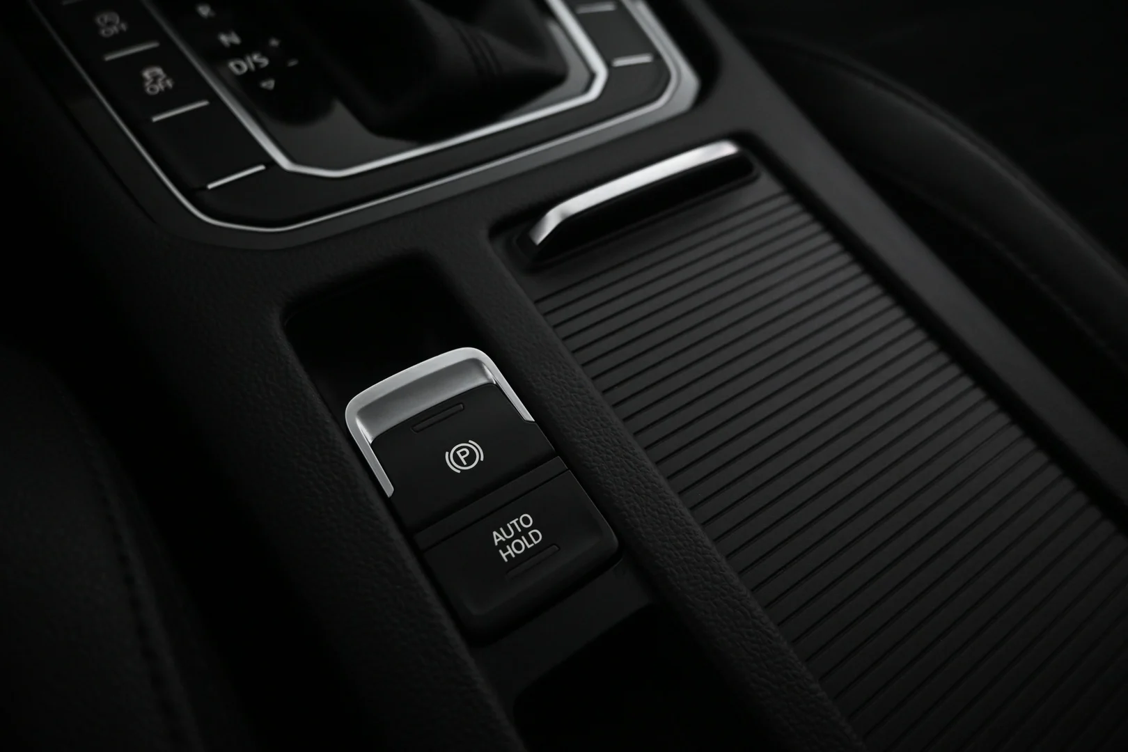 Car Image - 5wxplT5sKTbbz5Ekp2Jpn9