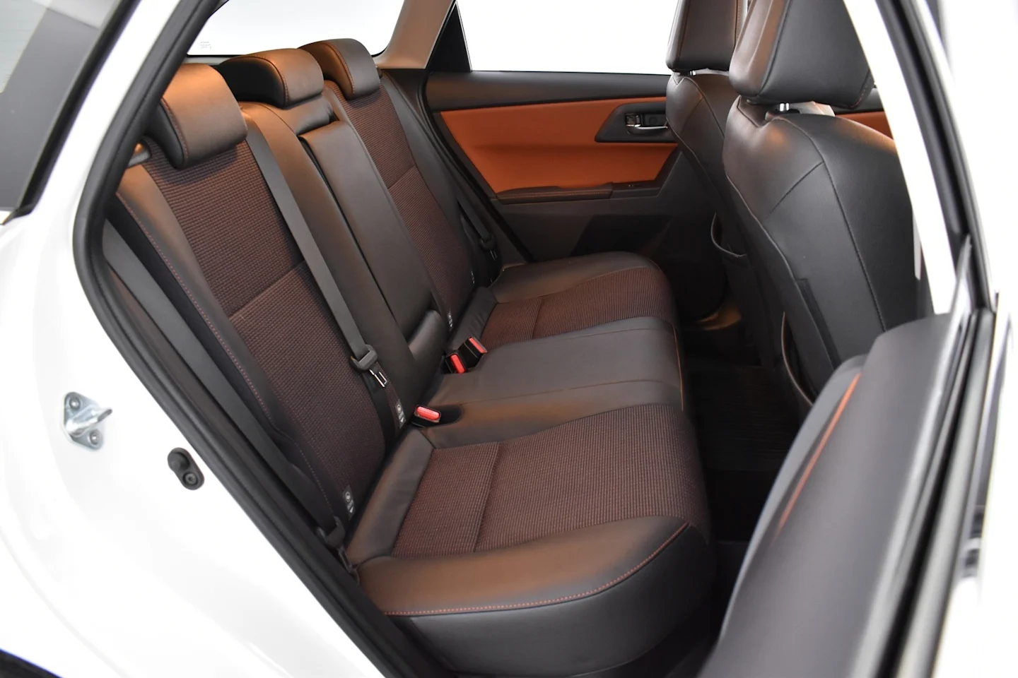 Car Image - 6aSoo8gPivWEXOtHK2565j
