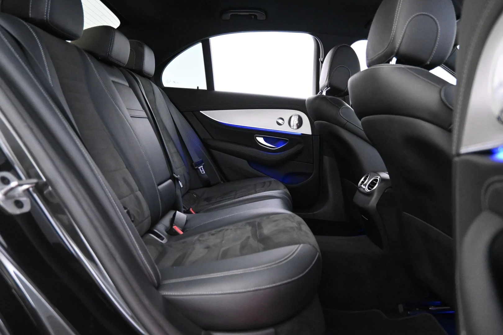 Car Image - 4lViaMv3CJKl5buueKeeXi
