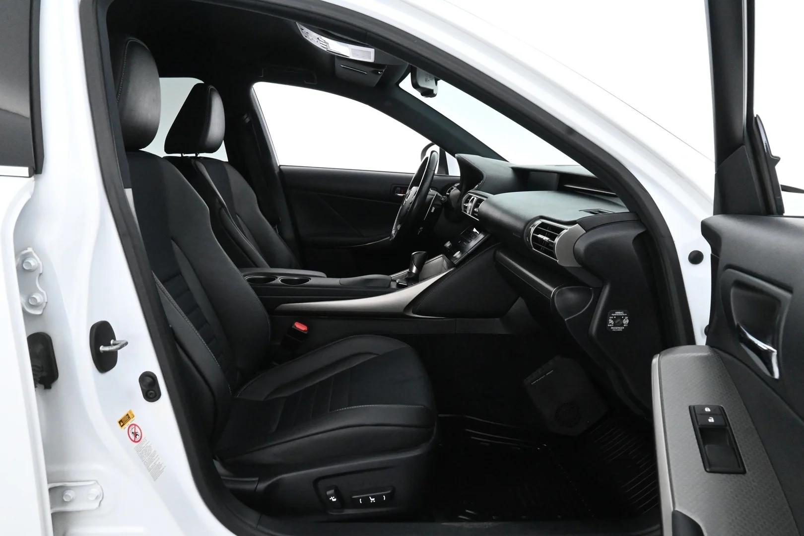 Car Image - 5cdfKnvp4X3Xl17ziRcAVs