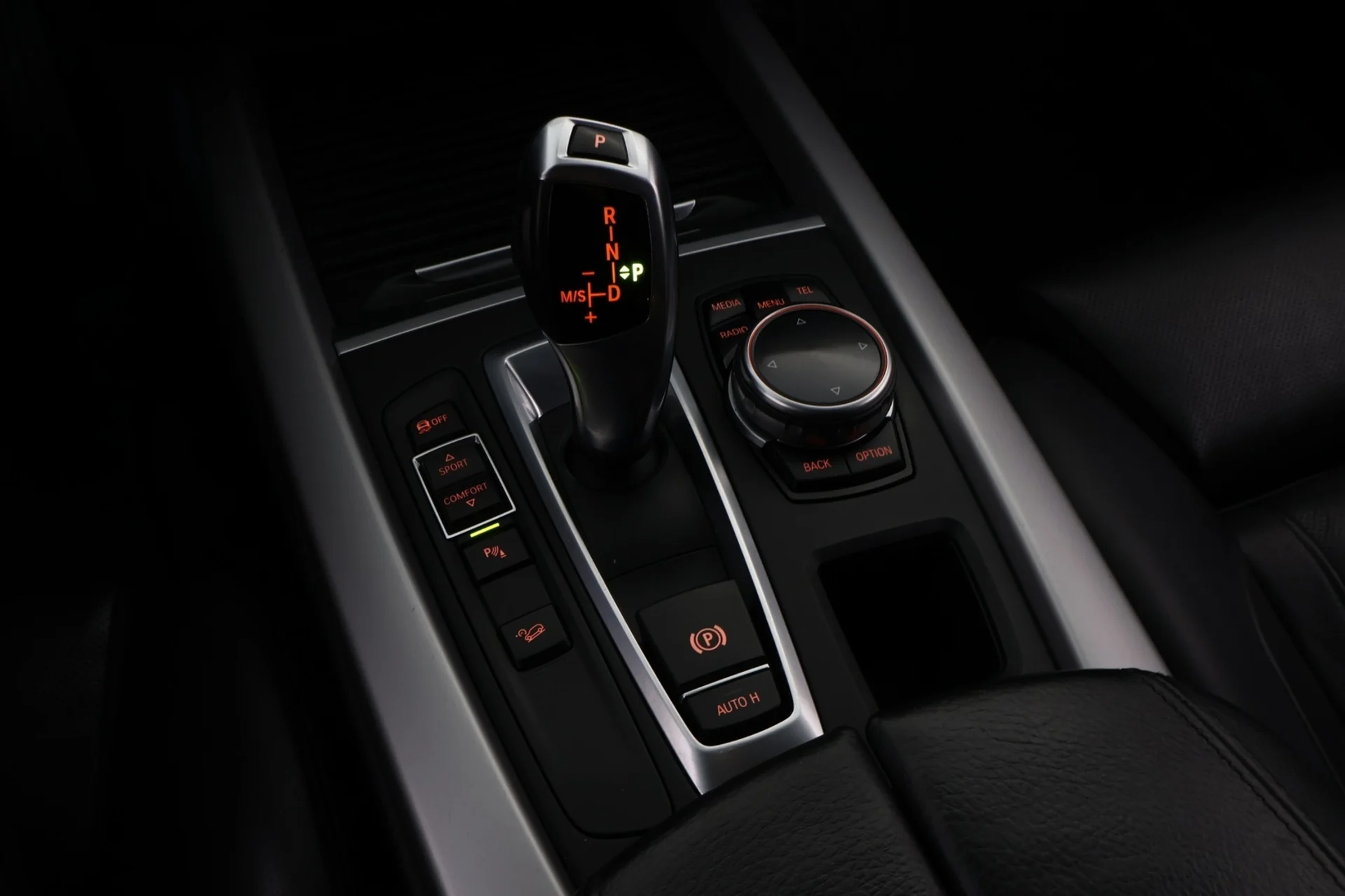 Car Image - 61bNvYVq0zFWkNkkgQVZY