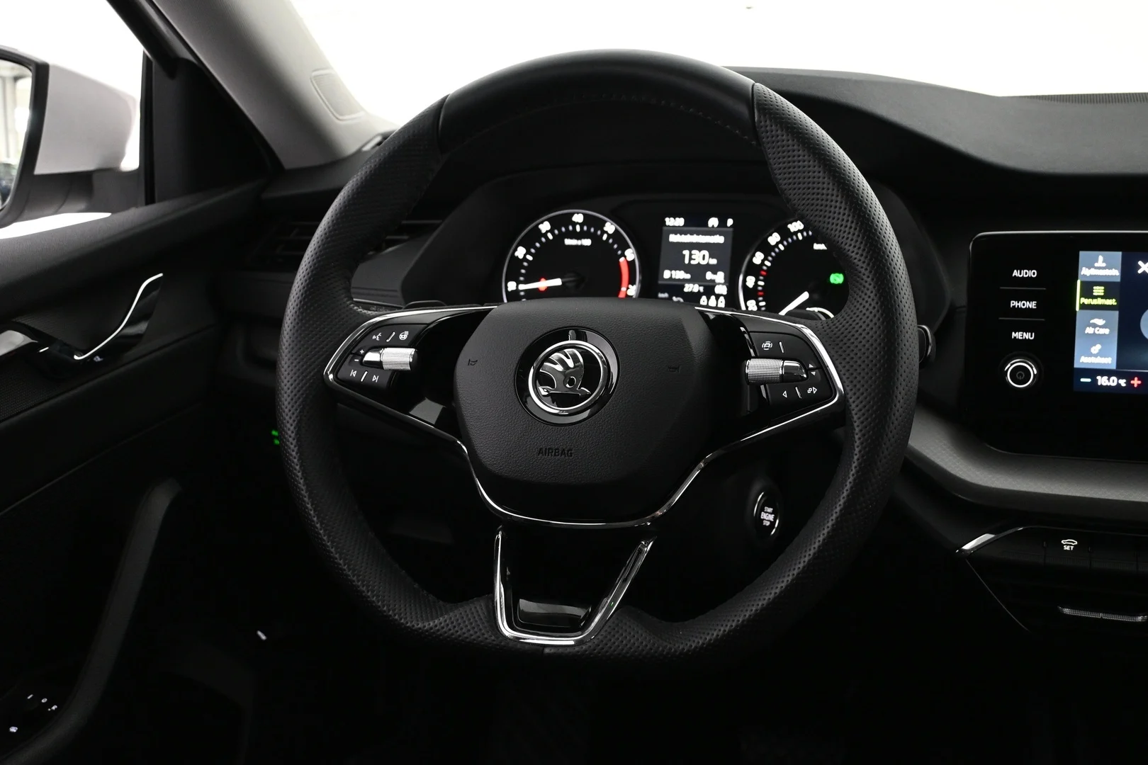 Car Image - 4A81ZQ6RdR49tC1d88cnDQ