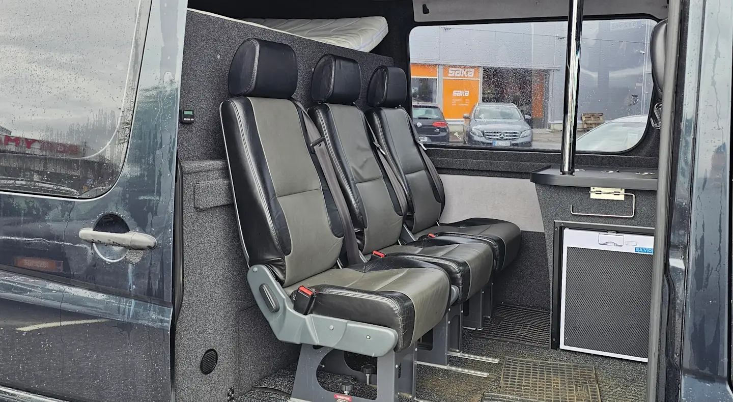 Car Image - 6iTLXBmcbfyZSmObM4ISiM