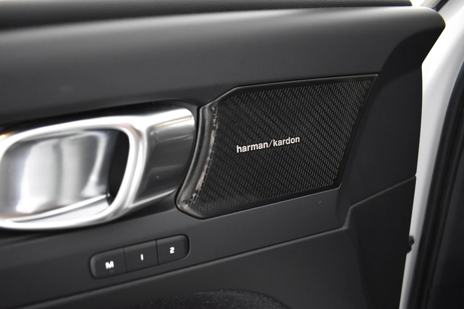 Car Image - 7BH0iLoQAK5zrQWvGs4p8e