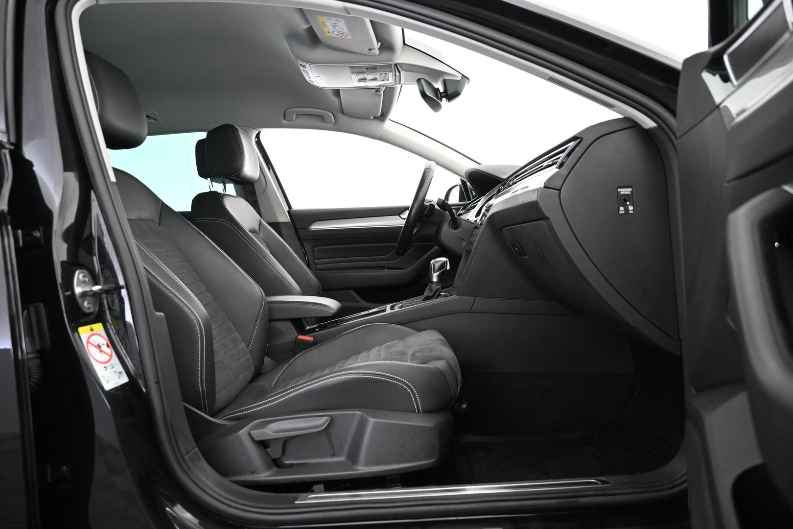 Car Image - 2RwktdmejlhuqpHXK53ikB