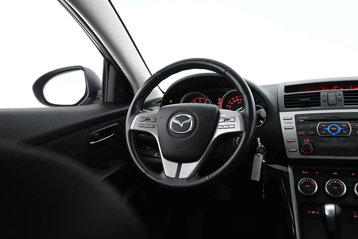 Car Image - 2fDMDo0DqeUfq2lViGBzrX
