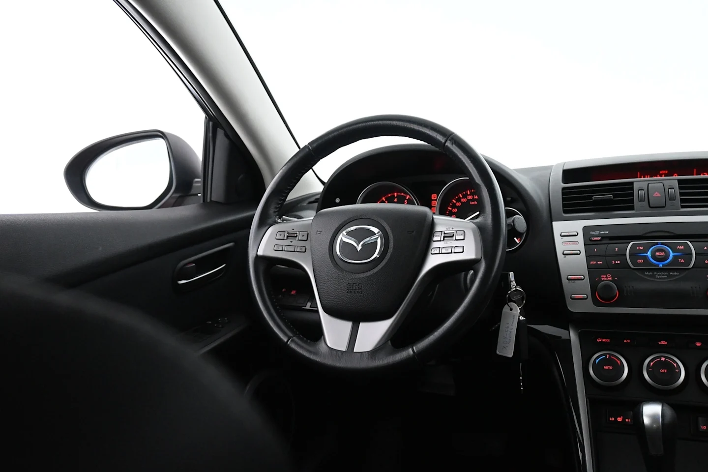 Car Image - 2fDMDo0DqeUfq2lViGBzrX