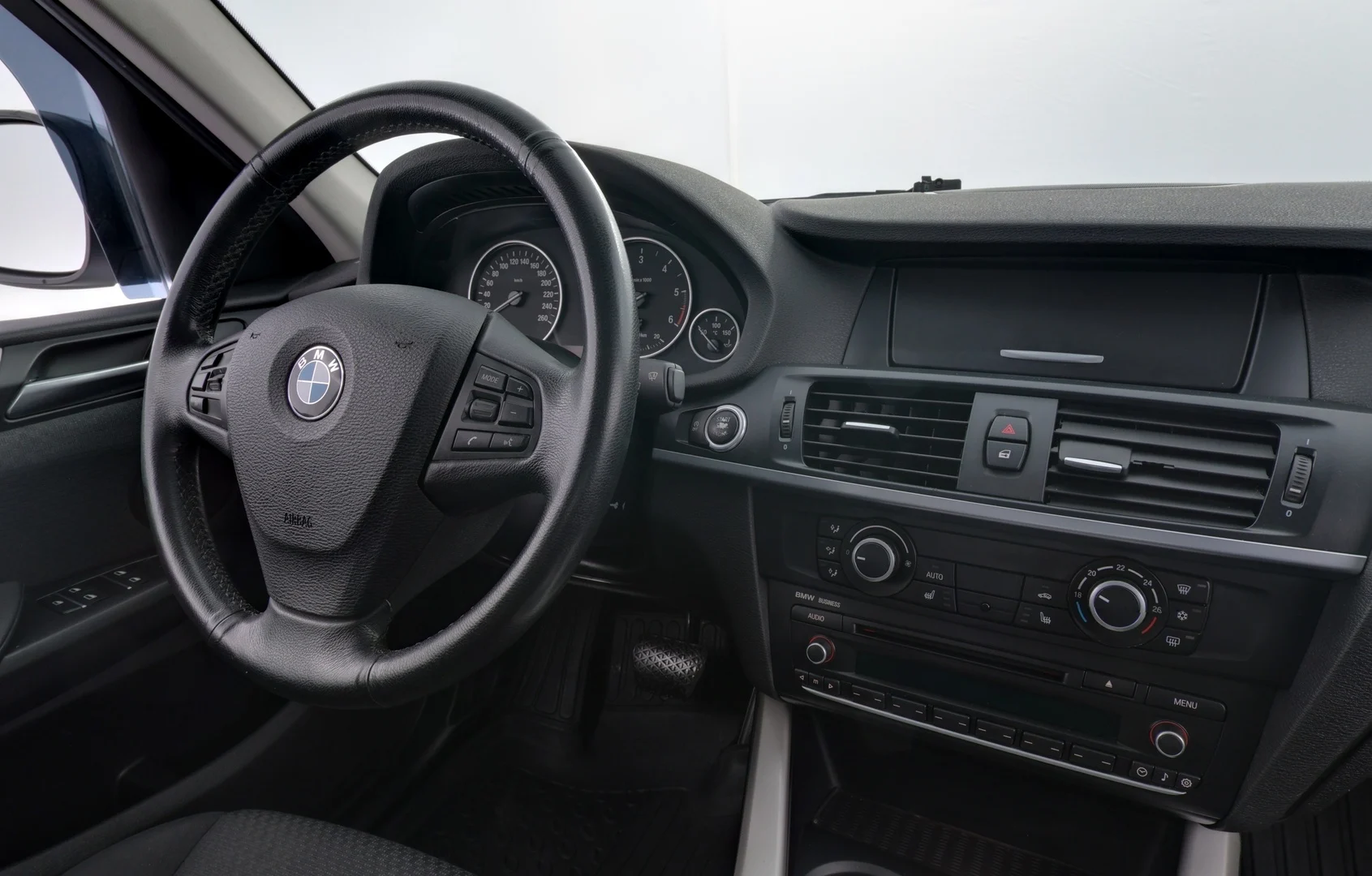 Car Image - 7wnZlGqjLxsXzlH164DRqj