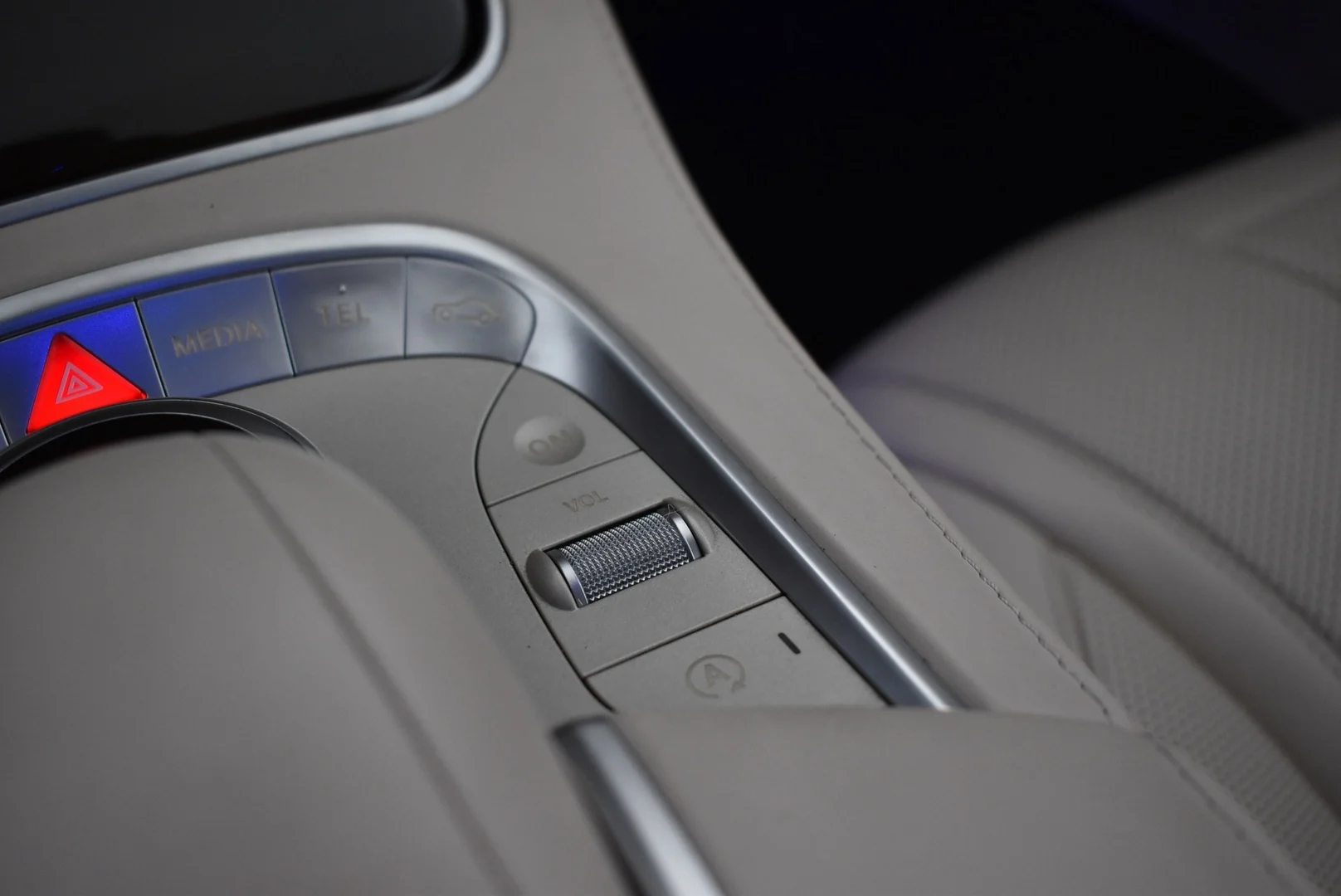 Car Image - 74tbtdTmXv75zwhlno32fJ