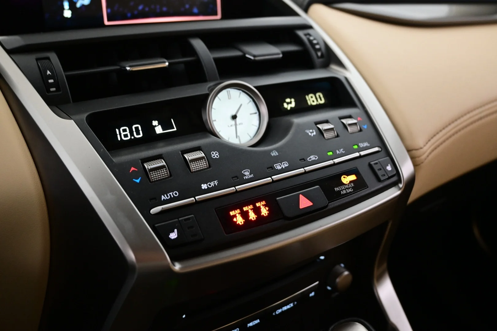 Car Image - 1OJmfgd0R1Zg8ED1565PTj