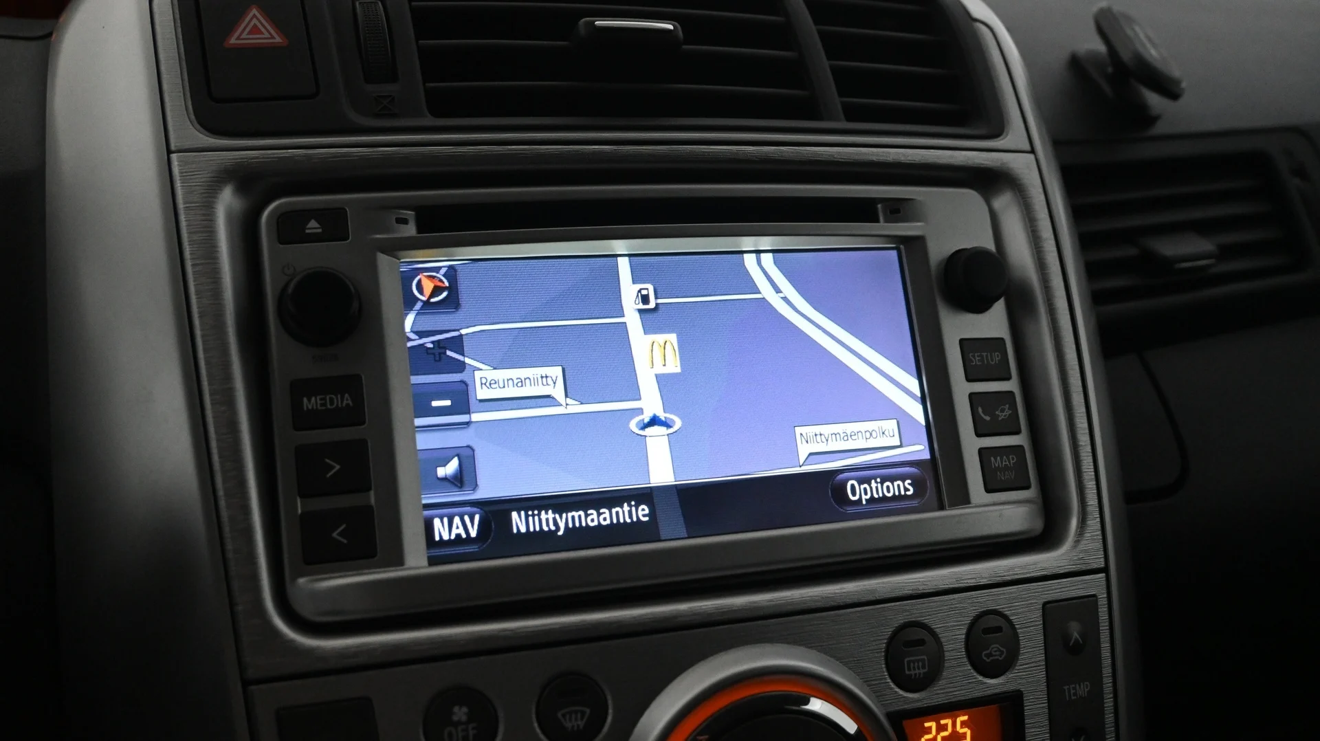 Car Image - 6ZXdyJziDllLtAk0H5eFGJ