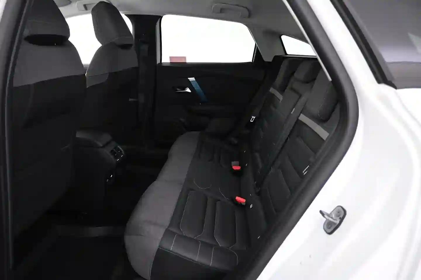 Car Image - 4VLhiU5KioIP1WEPI2yvSv