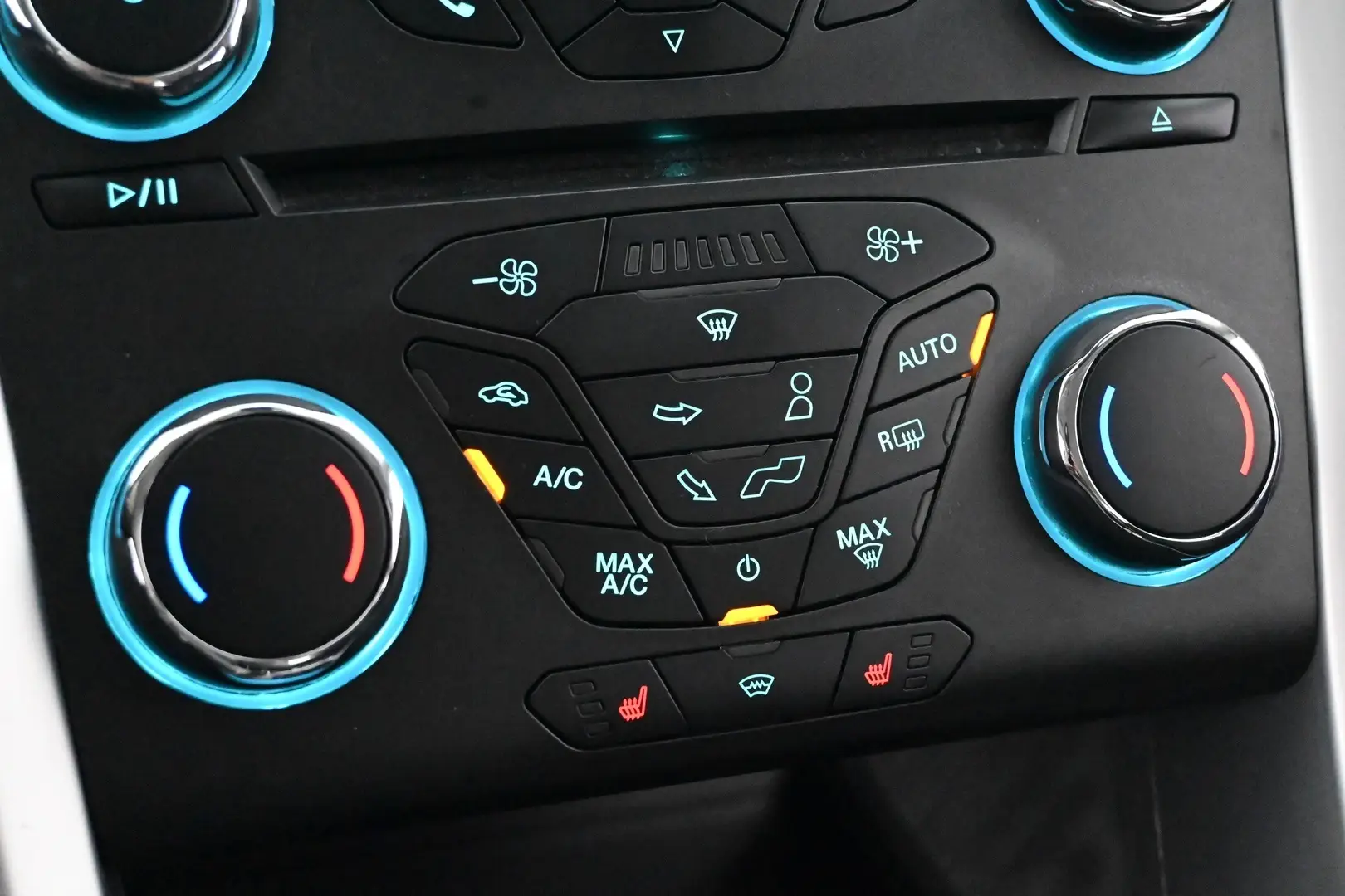 Car Image - 6fXmm6jfspcCfXrKNEWZcB