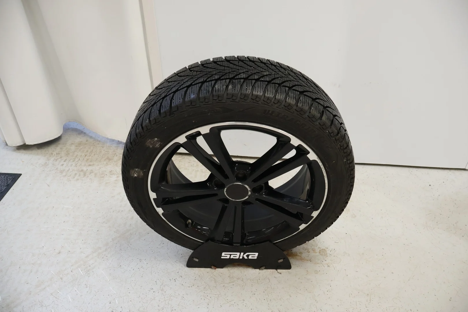 Car Image - 61SkymPmBvwSH0E4nBixhU