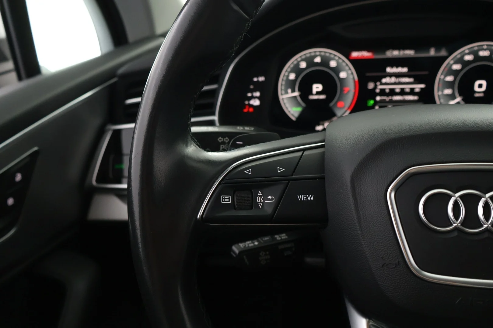 Car Image - 3jDUS2rPJMcS5LQoTwdqzP