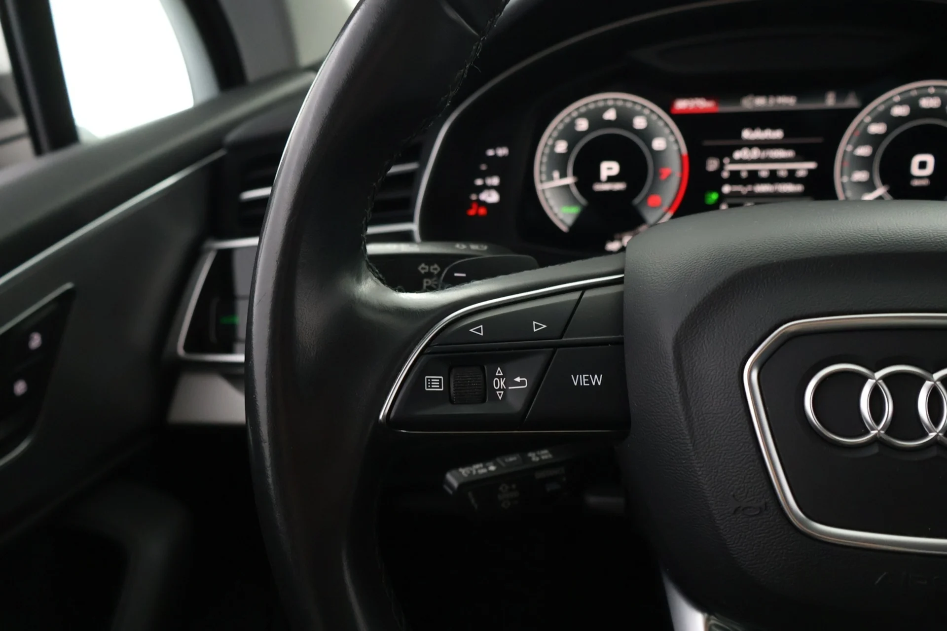 Car Image - 3jDUS2rPJMcS5LQoTwdqzP