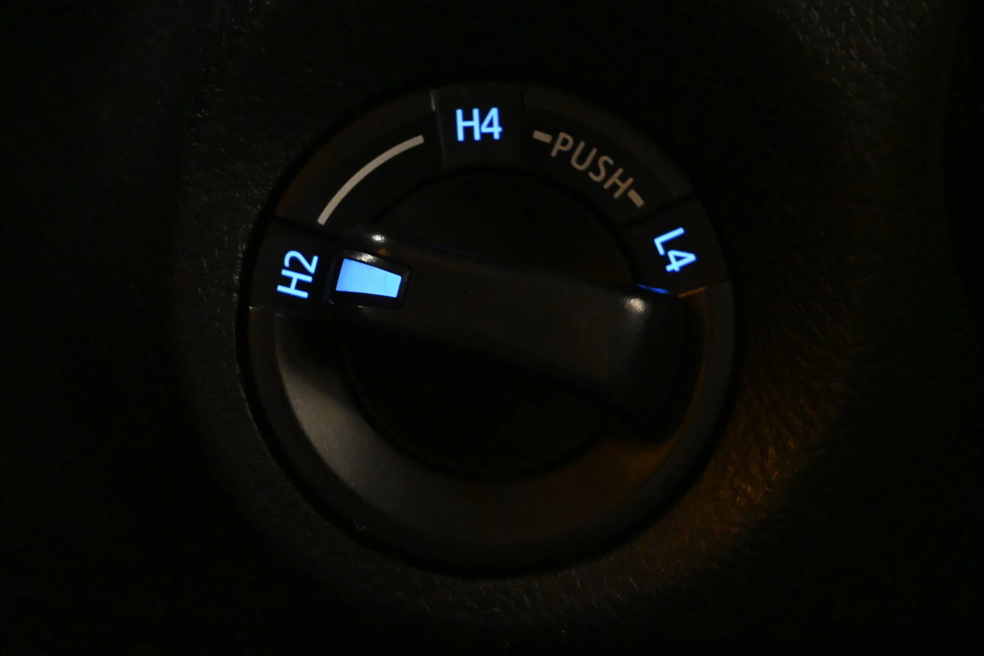 Car Image - 3OC1BzrSlfAsYznJZD0q2a