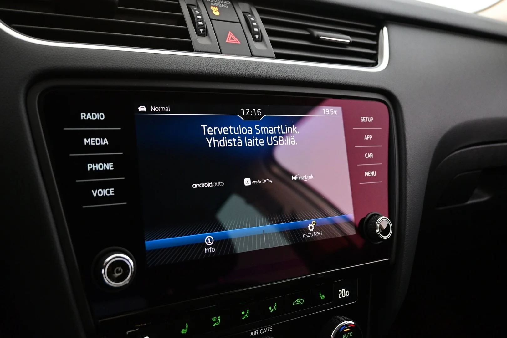 Car Image - 3yPSmzJ0MNZOJQJSgsldfD