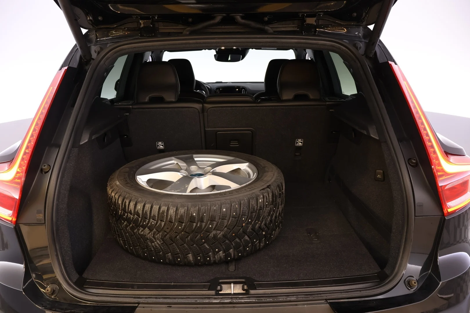 Car Image - 4oNwJuBWtDPIkY7ruG5nY2