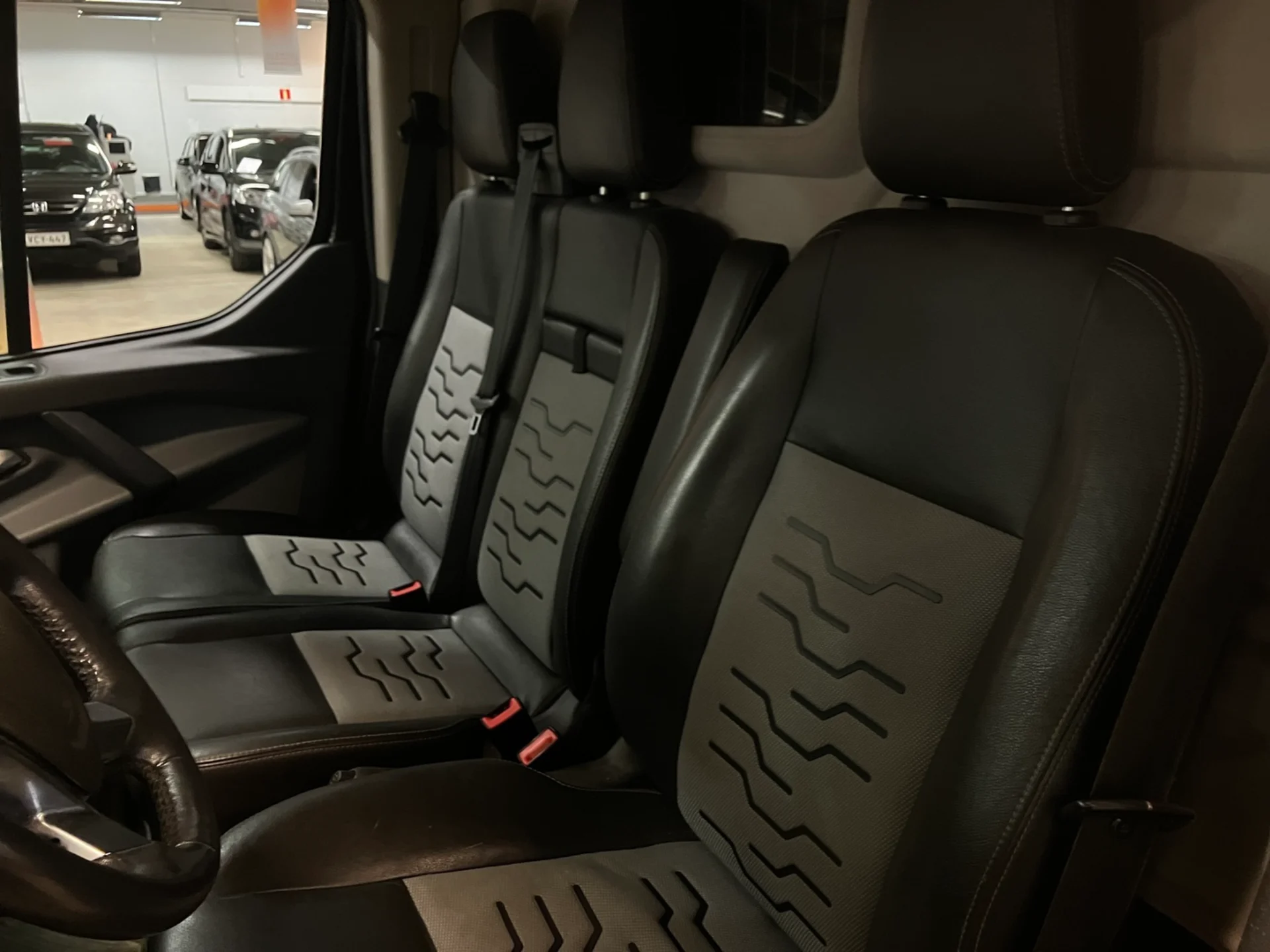 Car Image - 3gcEyKva3CPqiL0vNFxYZm