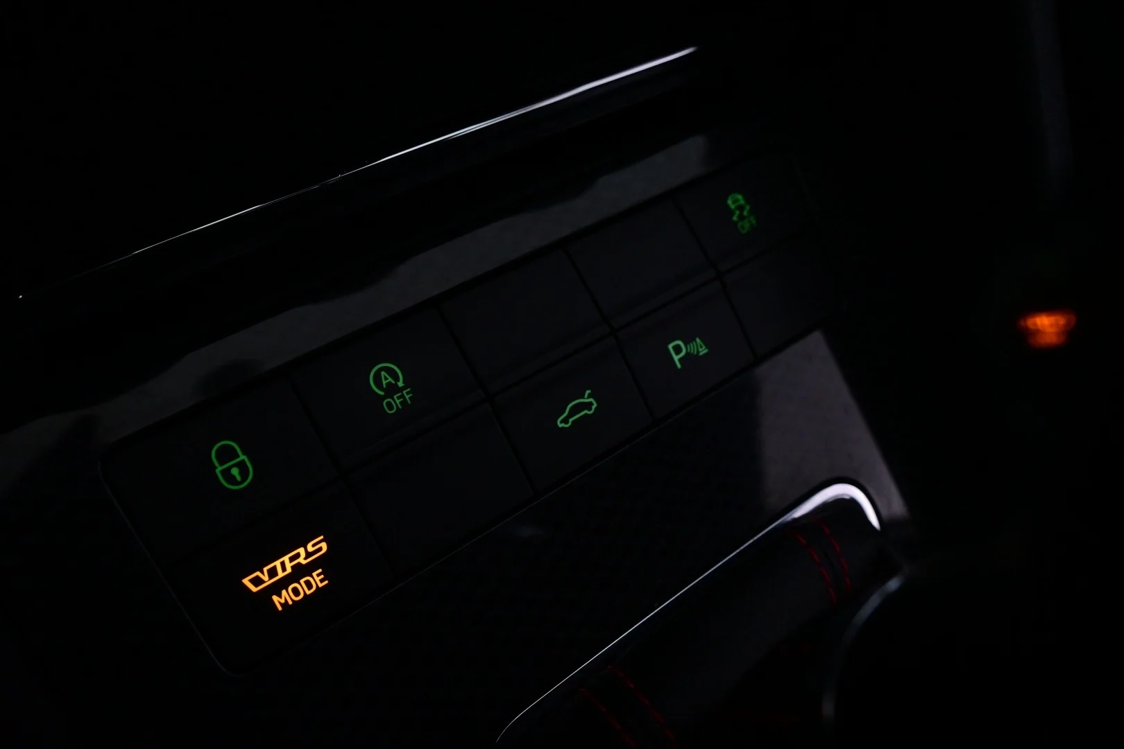 Car Image - oTm6BjKyN25TFEMMg2UHi