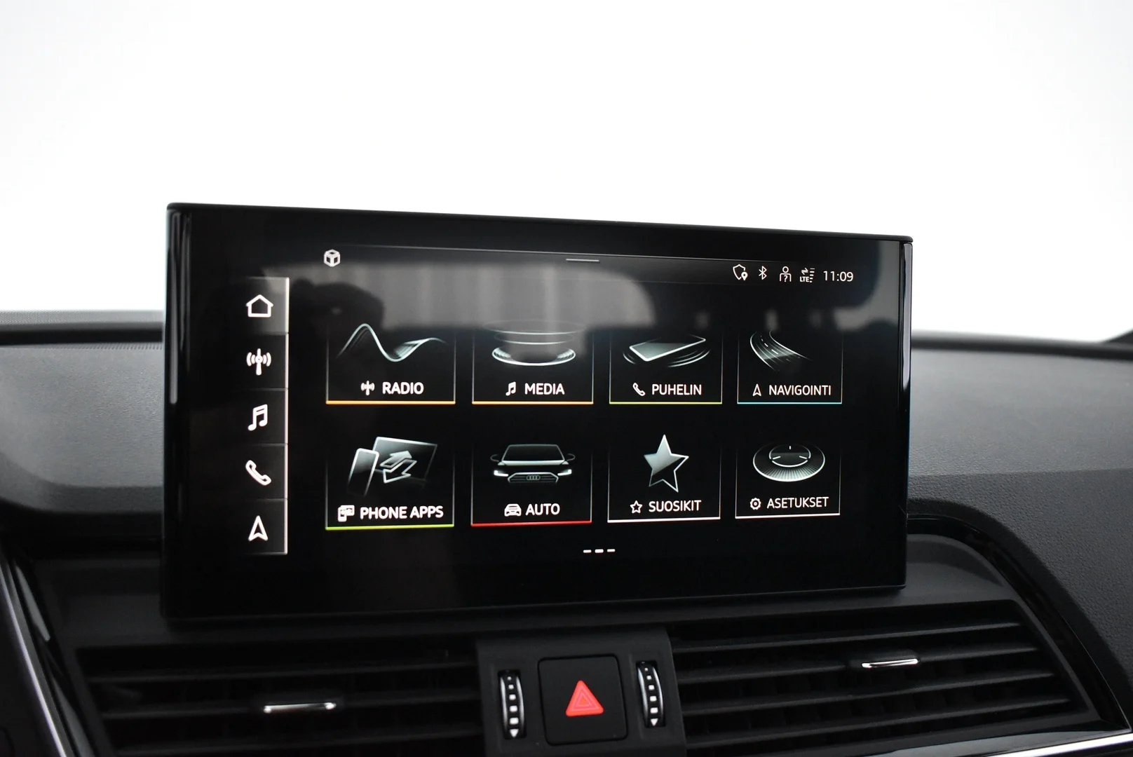 Car Image - 4LrhCw6ytbHGItGXptBhhN