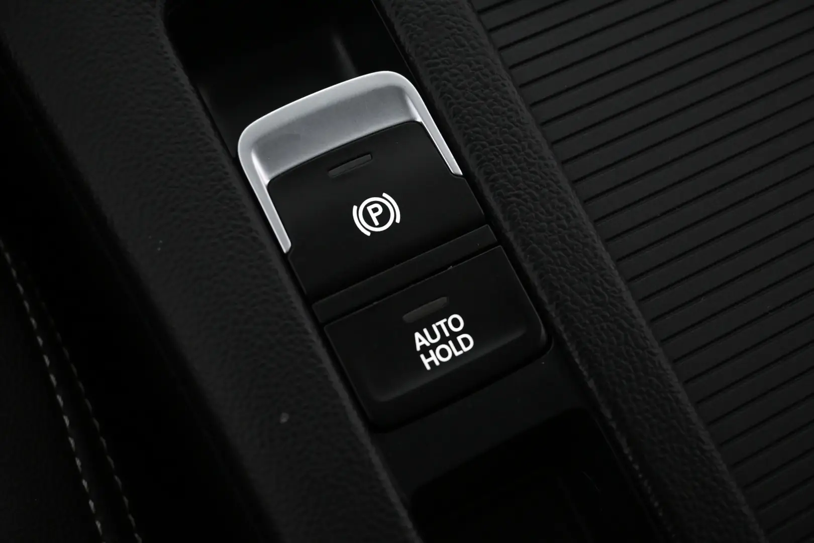 Car Image - 2FczeDDtWsb0OPE6DSYiQD