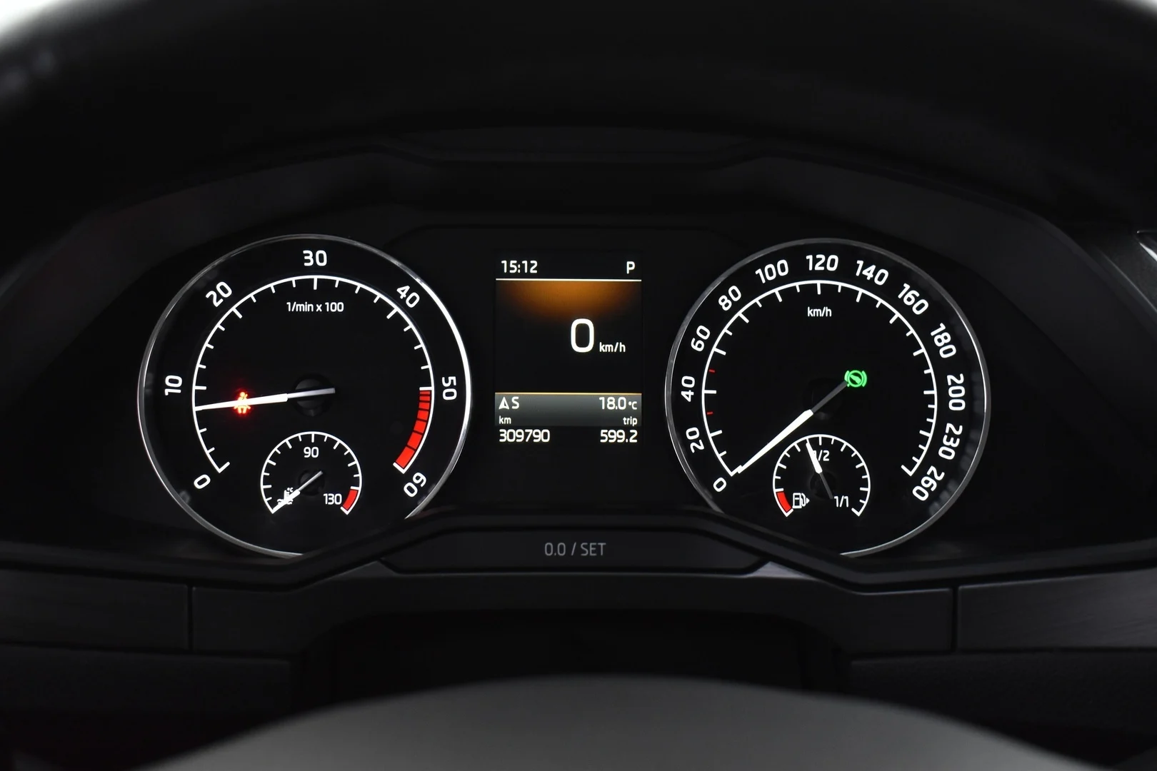 Car Image - 11r9cGRcOYx46RbP37CAw2