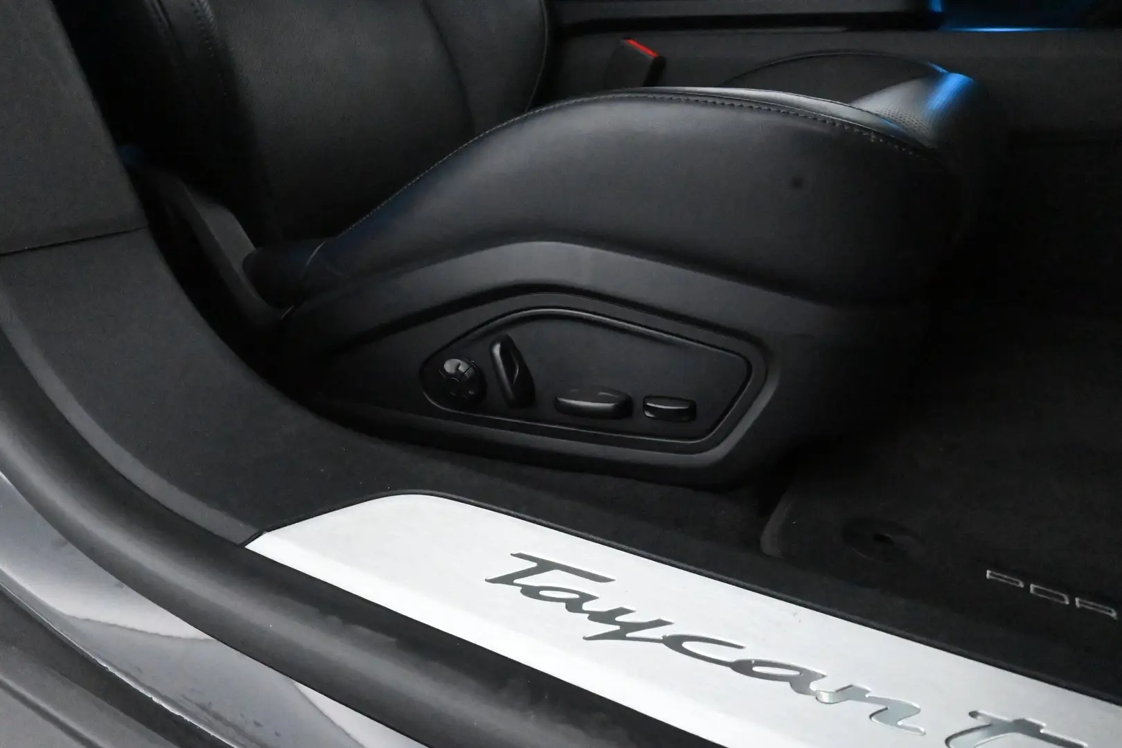 Car Image - 6nnc7MGdvUPOuC7CYTKxkW