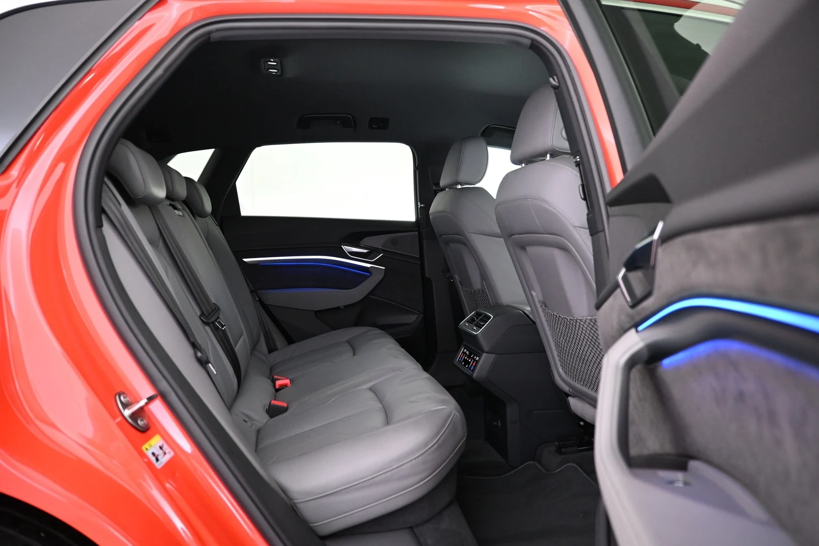 Car Image - 4mwM6ar2ewL1793njVjePl