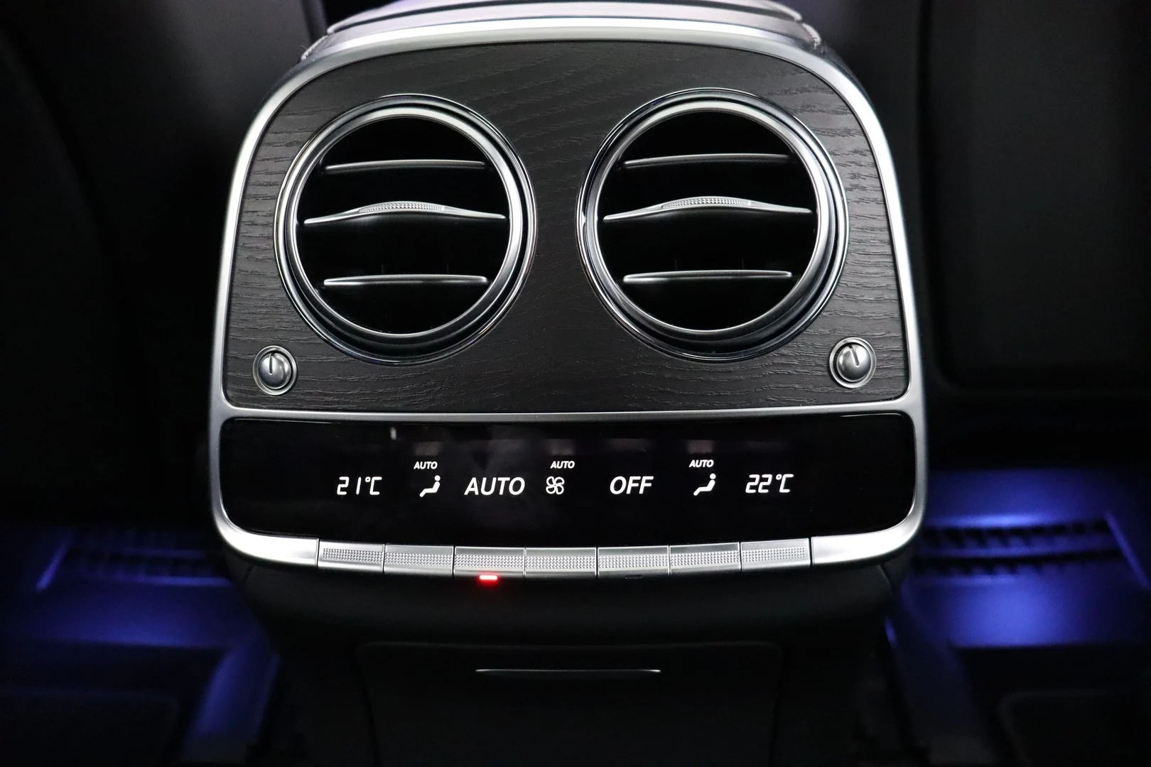 Car Image - 5ZtSy8WMqW77ZmZTo8I6K9