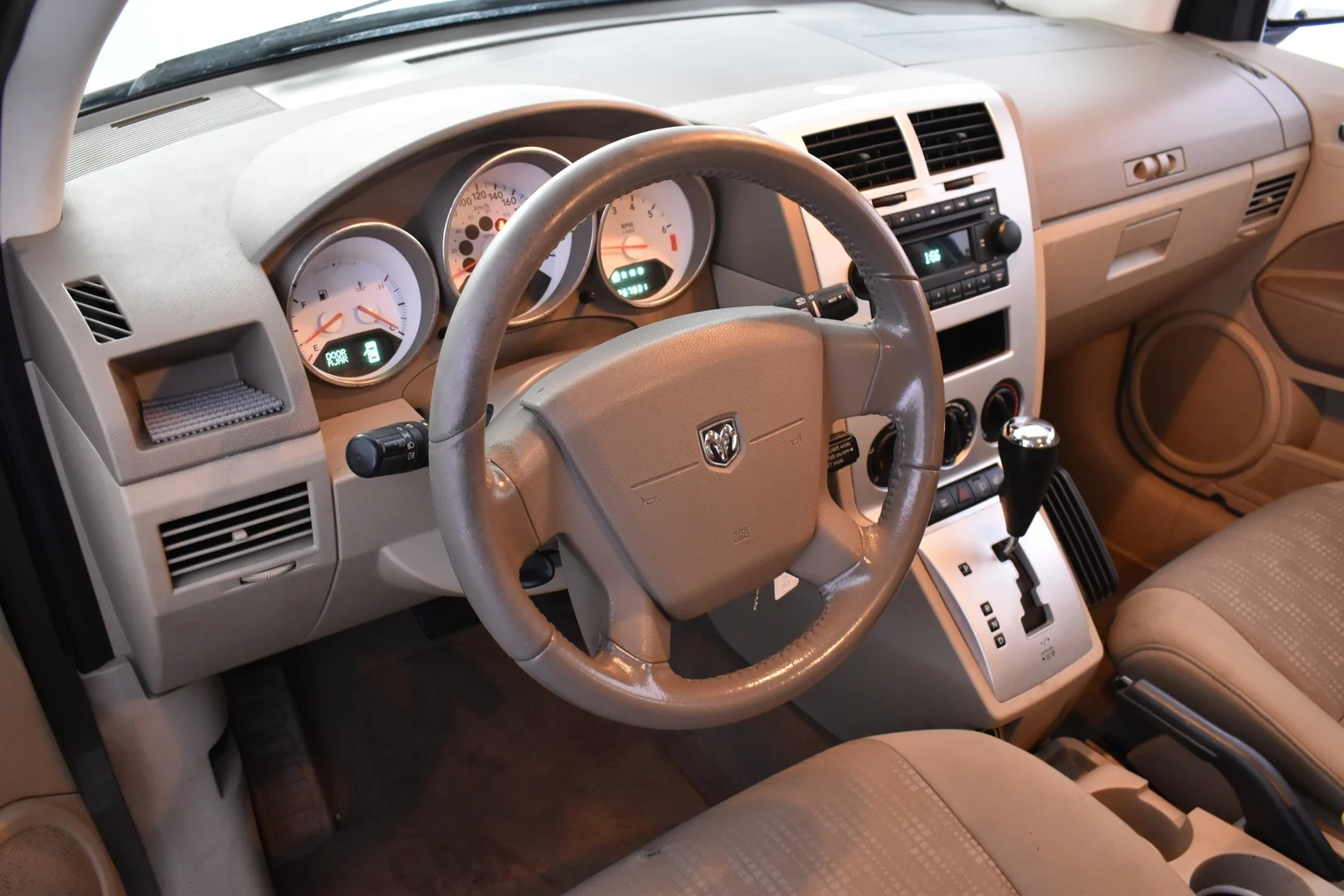 Car Image - 2UIpGZz7AIjl3mT7b8yJsr