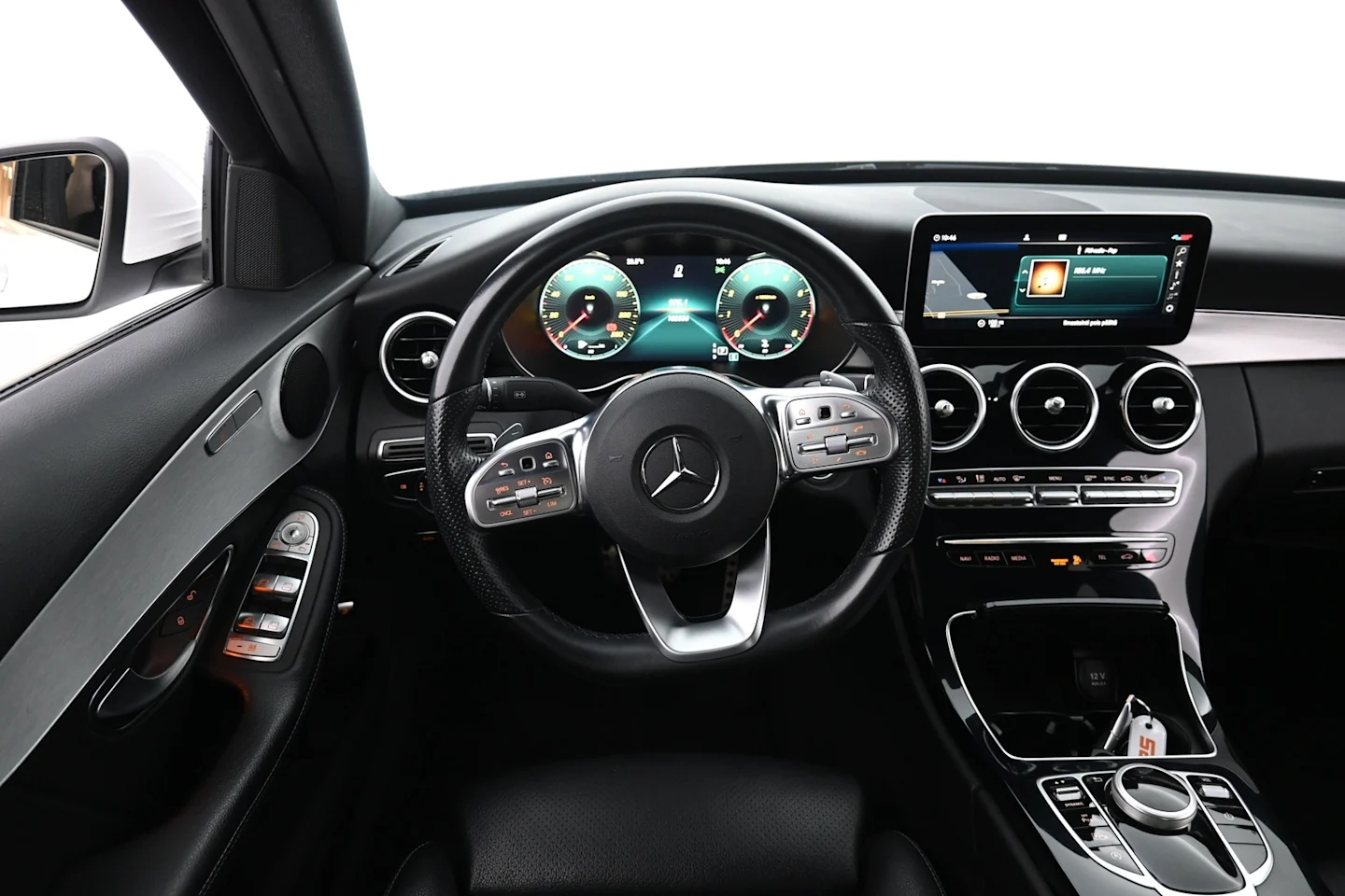 Car Image - 7dceaJsq79MJ0r9req540j