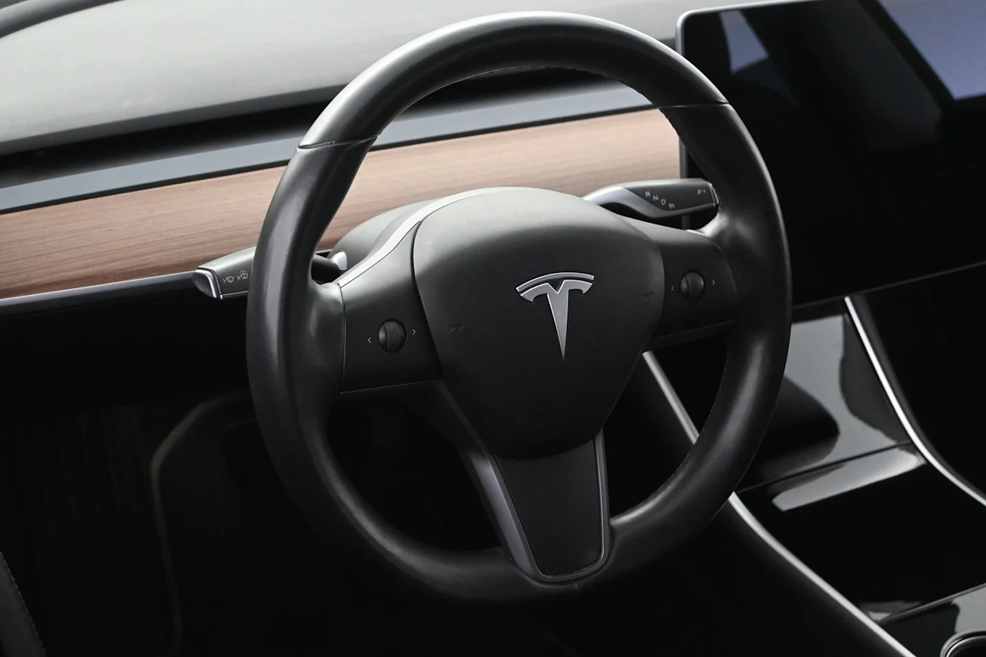 Car Image - 5IYMwvPyF6wq56EtR7H0G1