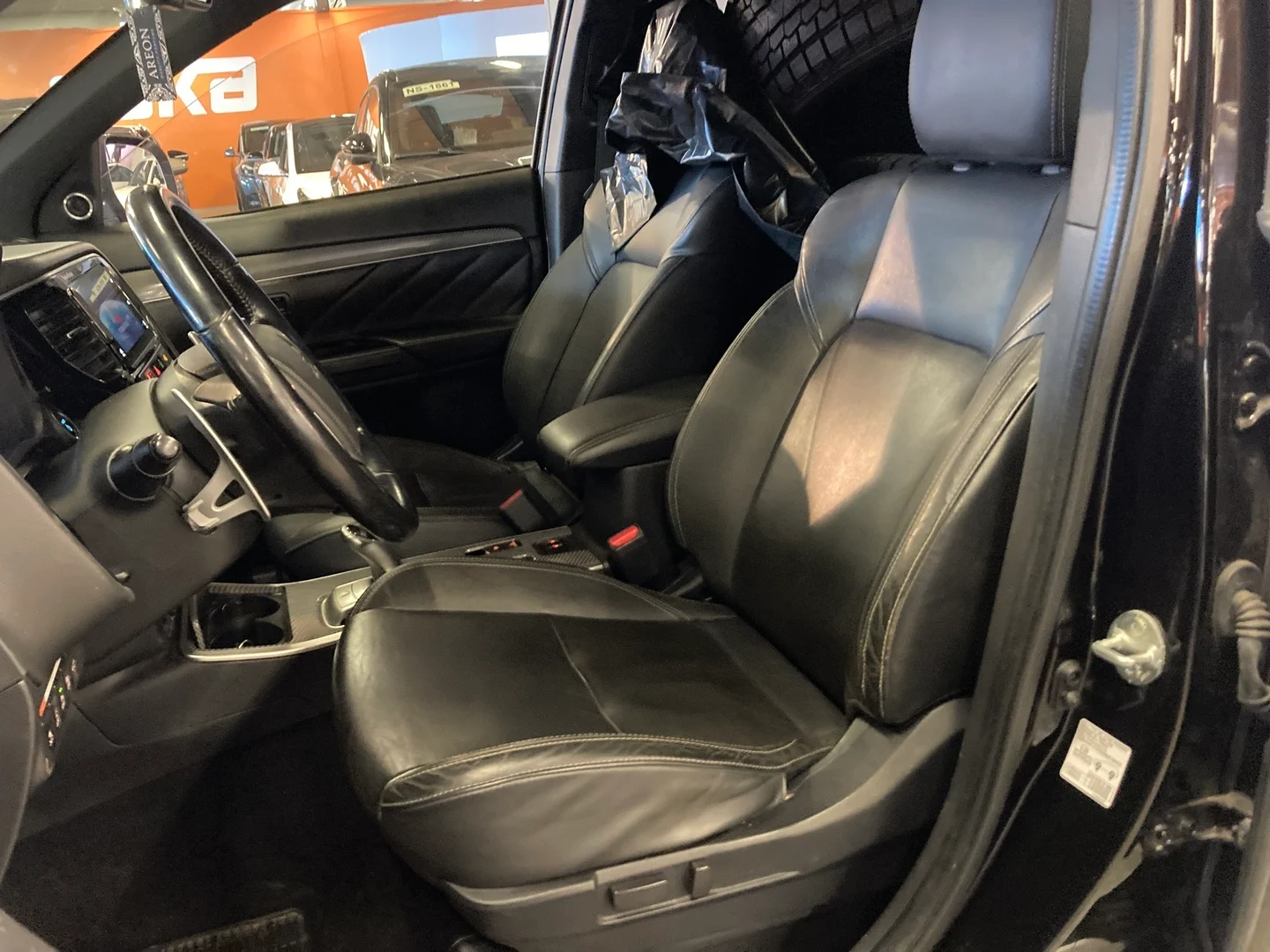 Car Image - 5kRwYWoE3Js8EHpB95lT9C