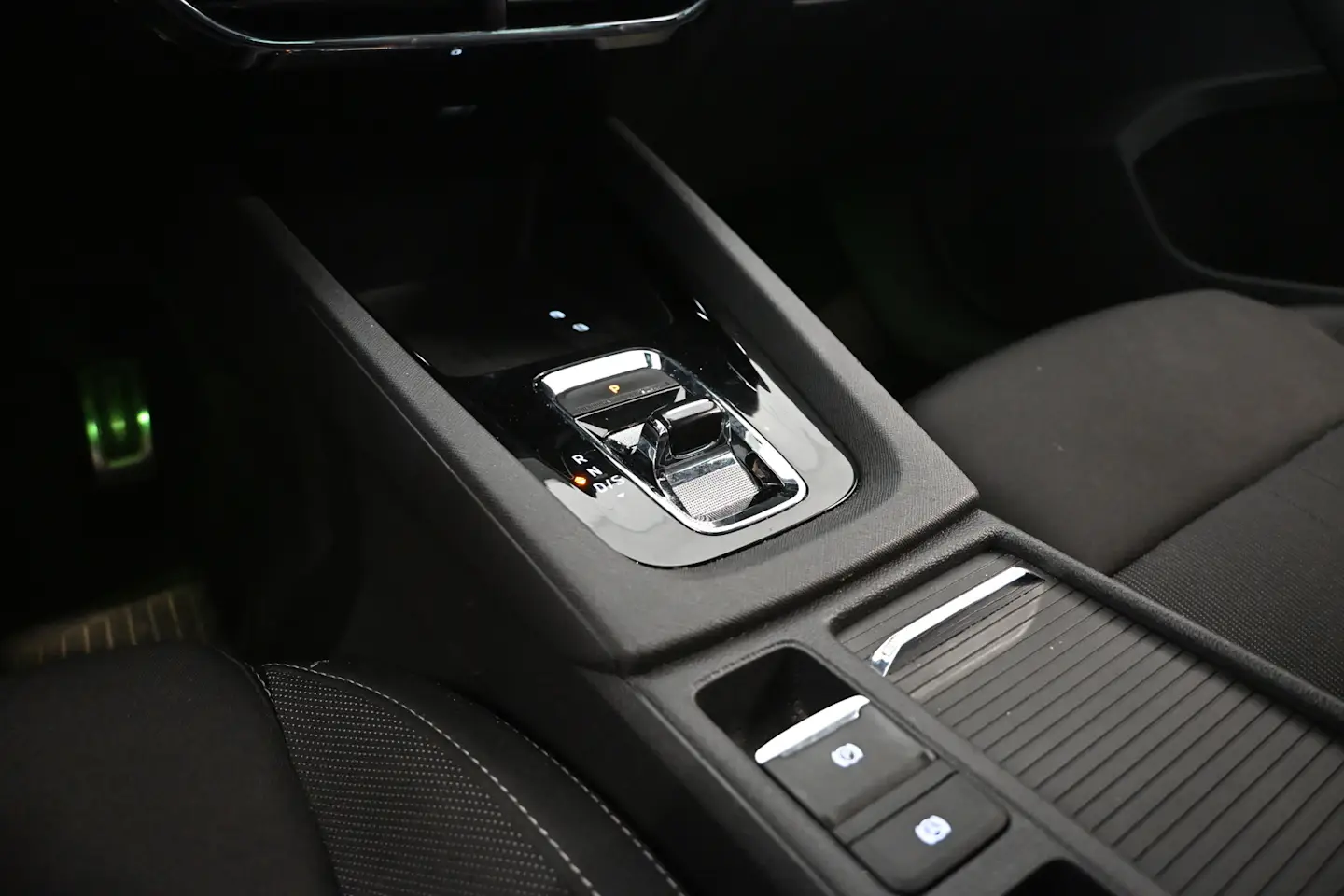 Car Image - 4uTzdyM1ijrcQnkGdFaJ33