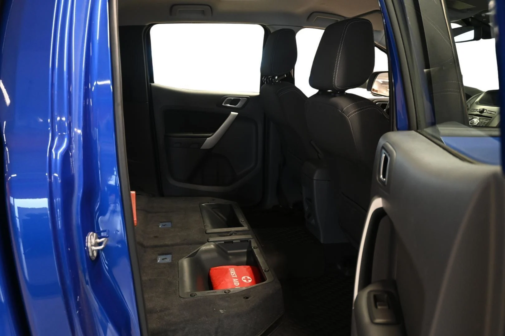 Car Image - 2qFN6lruA55YHqTQMPhTdb