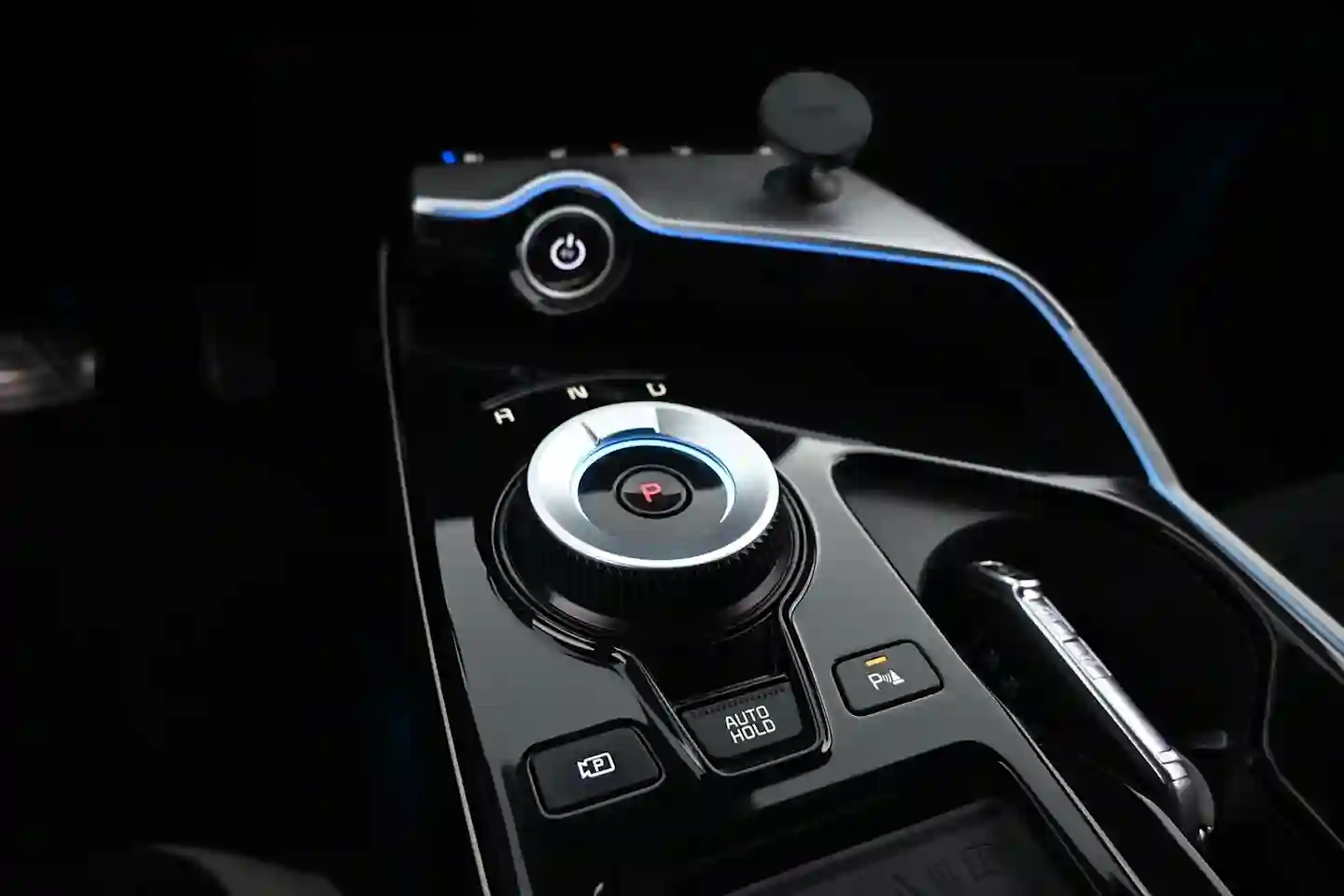 Car Image - 6LWVnq3U9ZNLpIZk9Iqvgd