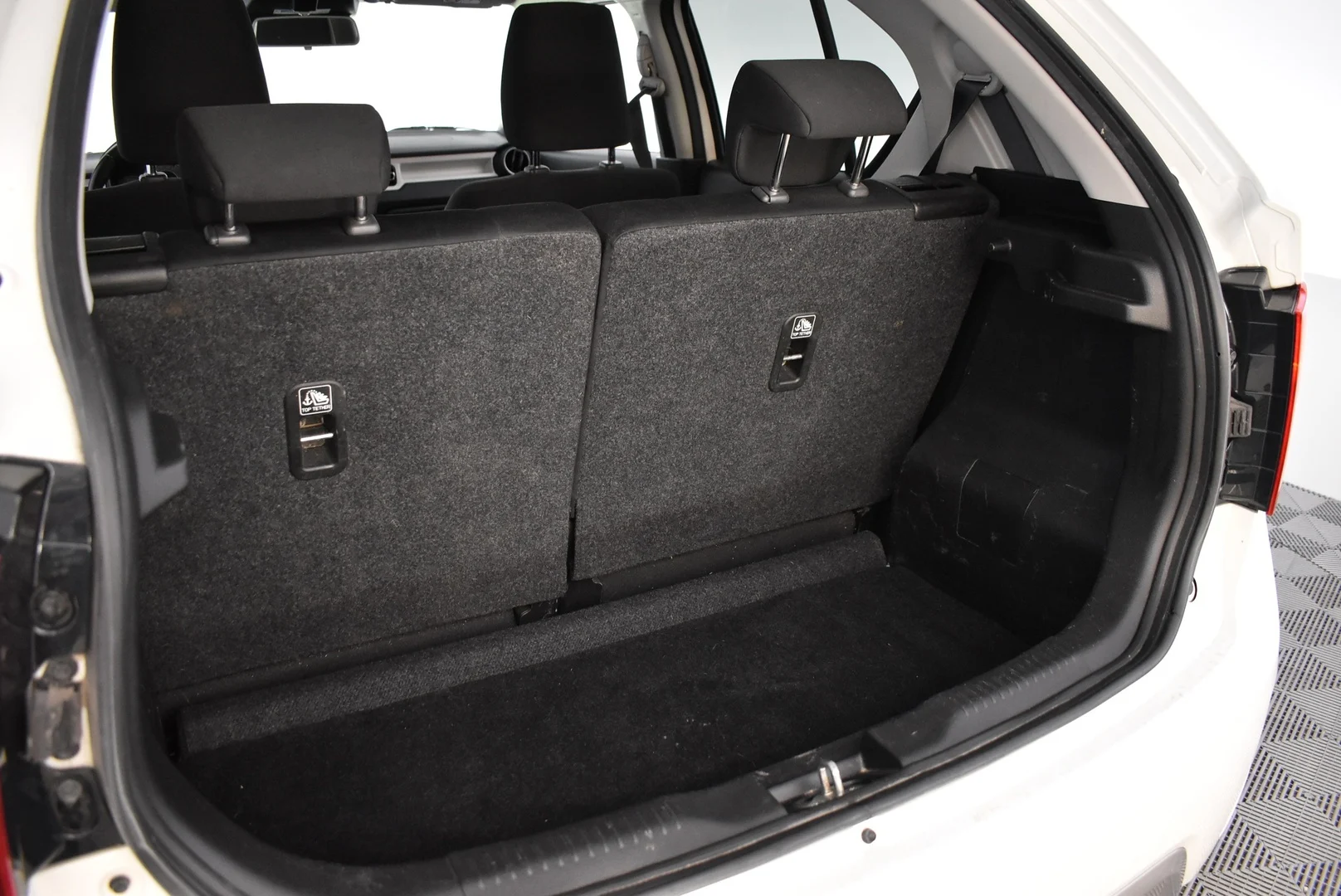Car Image - 3gqmkwo4AmyzhkyysqwEIl