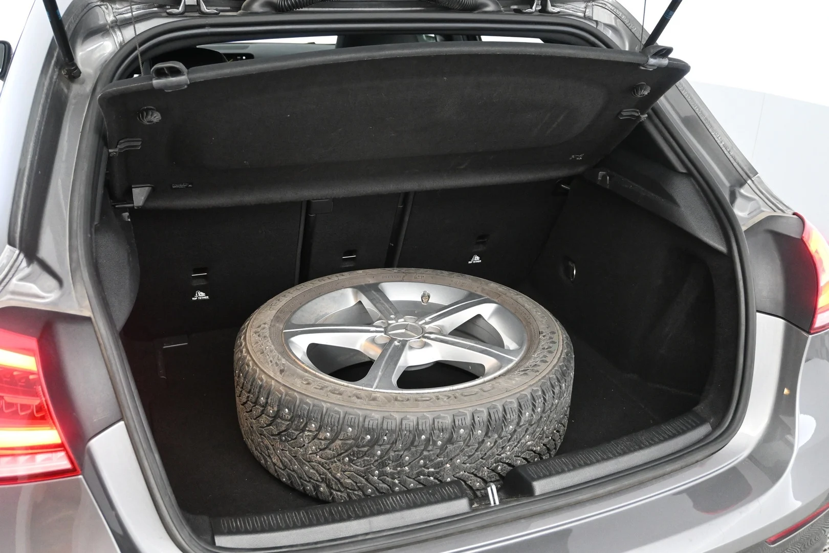 Car Image - 3eHrq5gWC5r8VoJ9orbplD