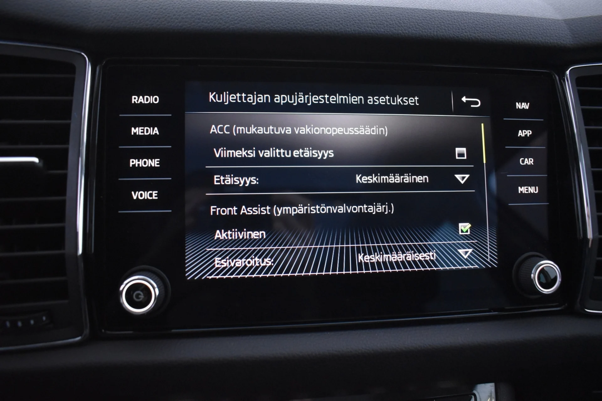 Car Image - 3TjqsmK2iTgtsFdy7QqKOO