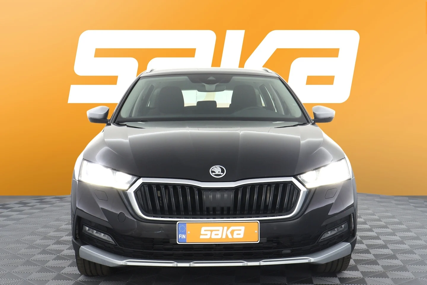 Car Image - 2hOzY5et5VgFlV8DfZG6vr