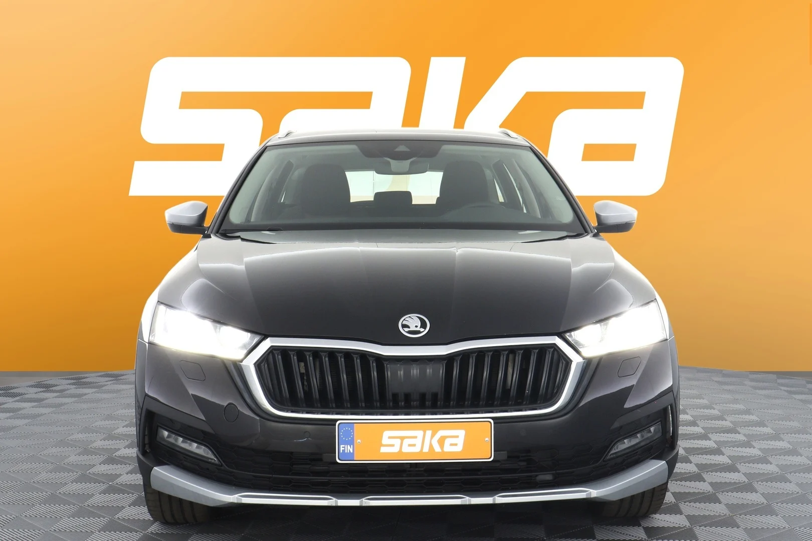 Car Image - 2hOzY5et5VgFlV8DfZG6vr