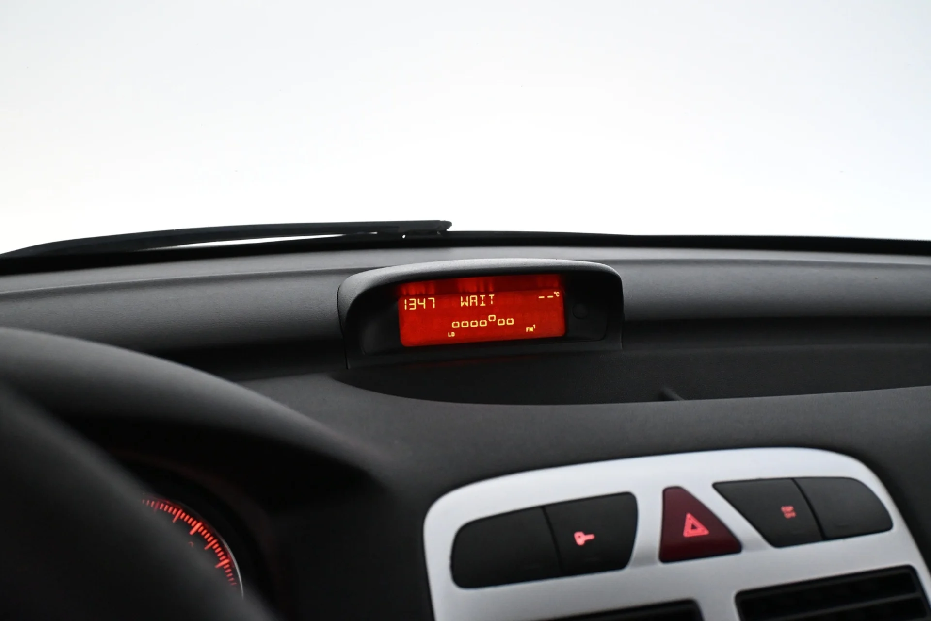 Car Image - 5jyXIKhiuwayWbooB9NfN6