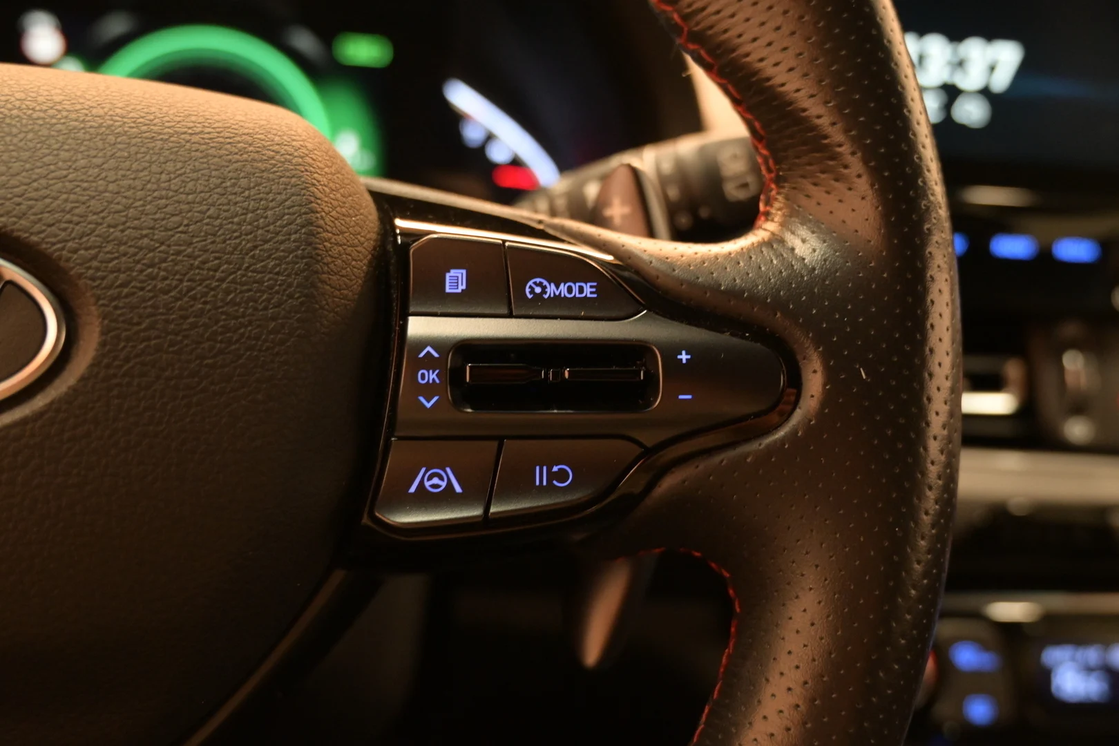 Car Image - 1uFz45u47rCosbxIWG1mxH