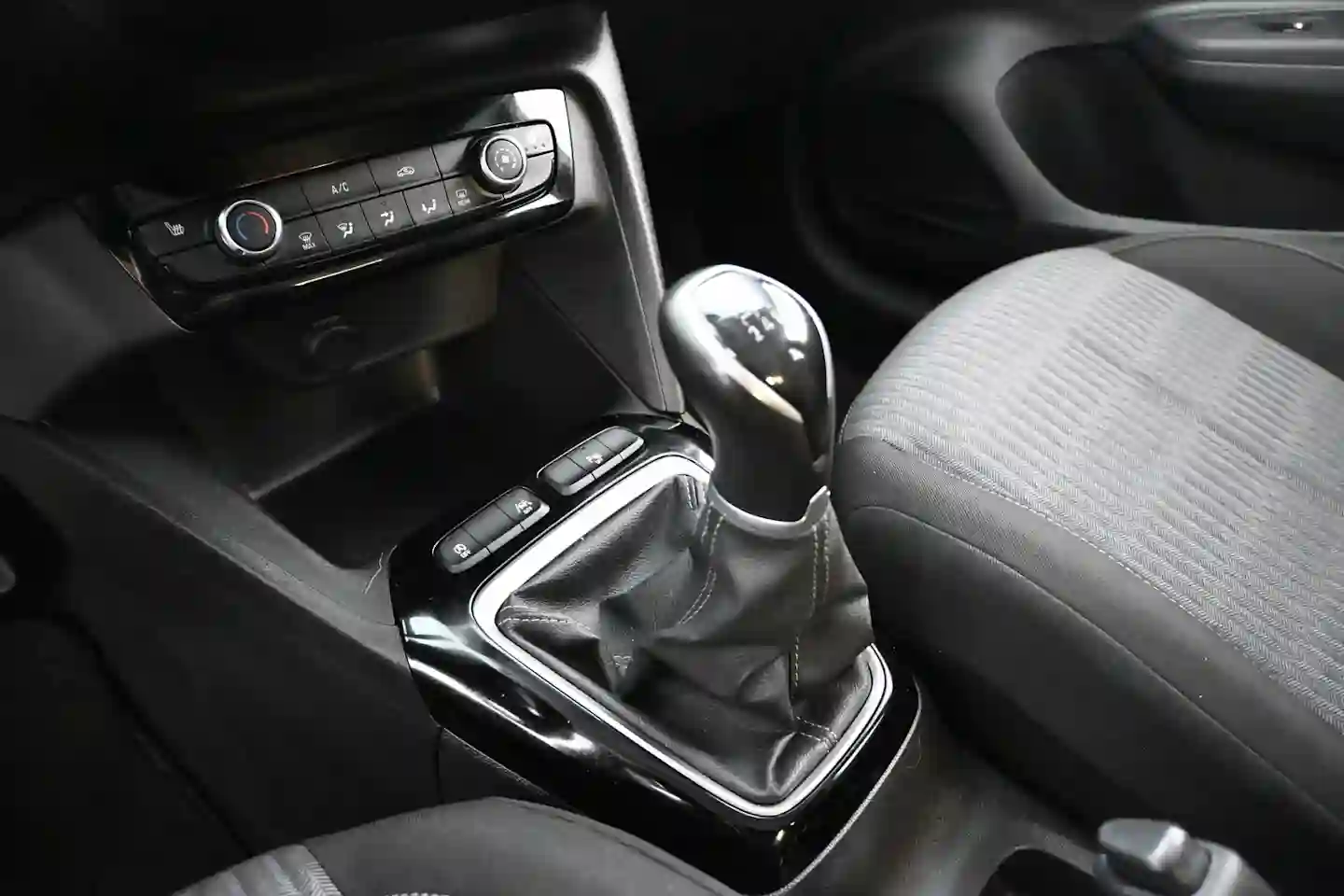 Car Image - 2B50P9udgfhTqeIofz3SJF