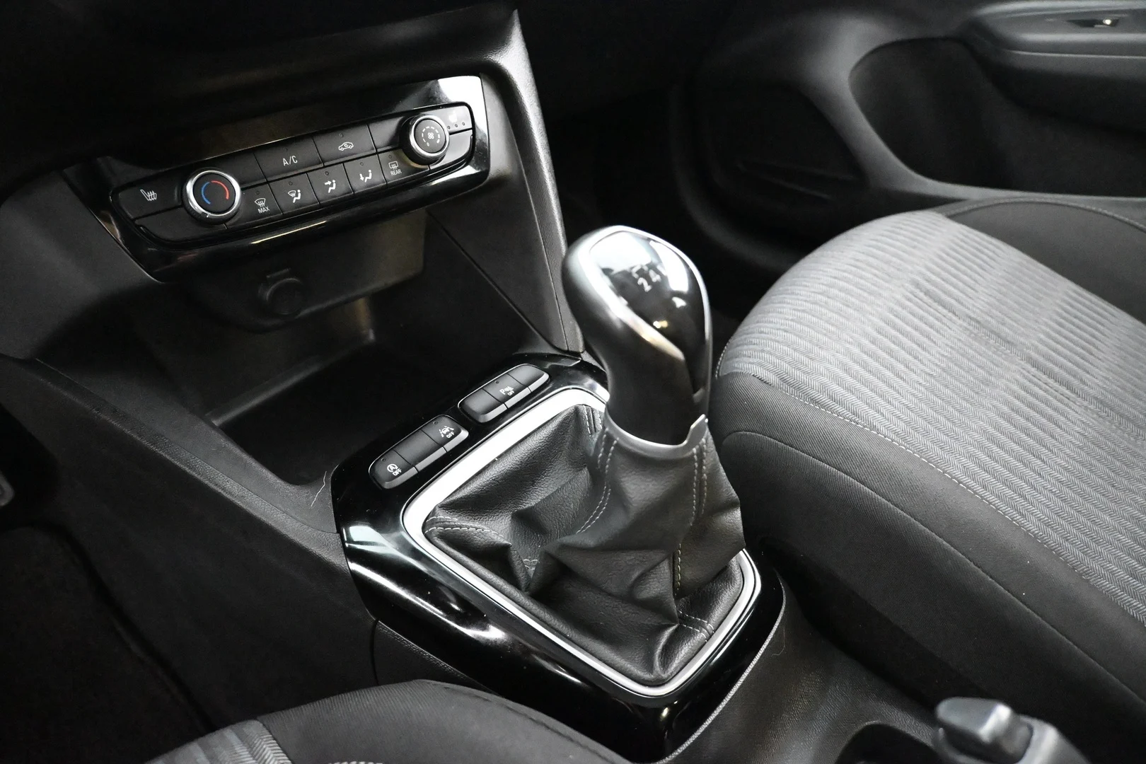 Car Image - 2B50P9udgfhTqeIofz3SJF