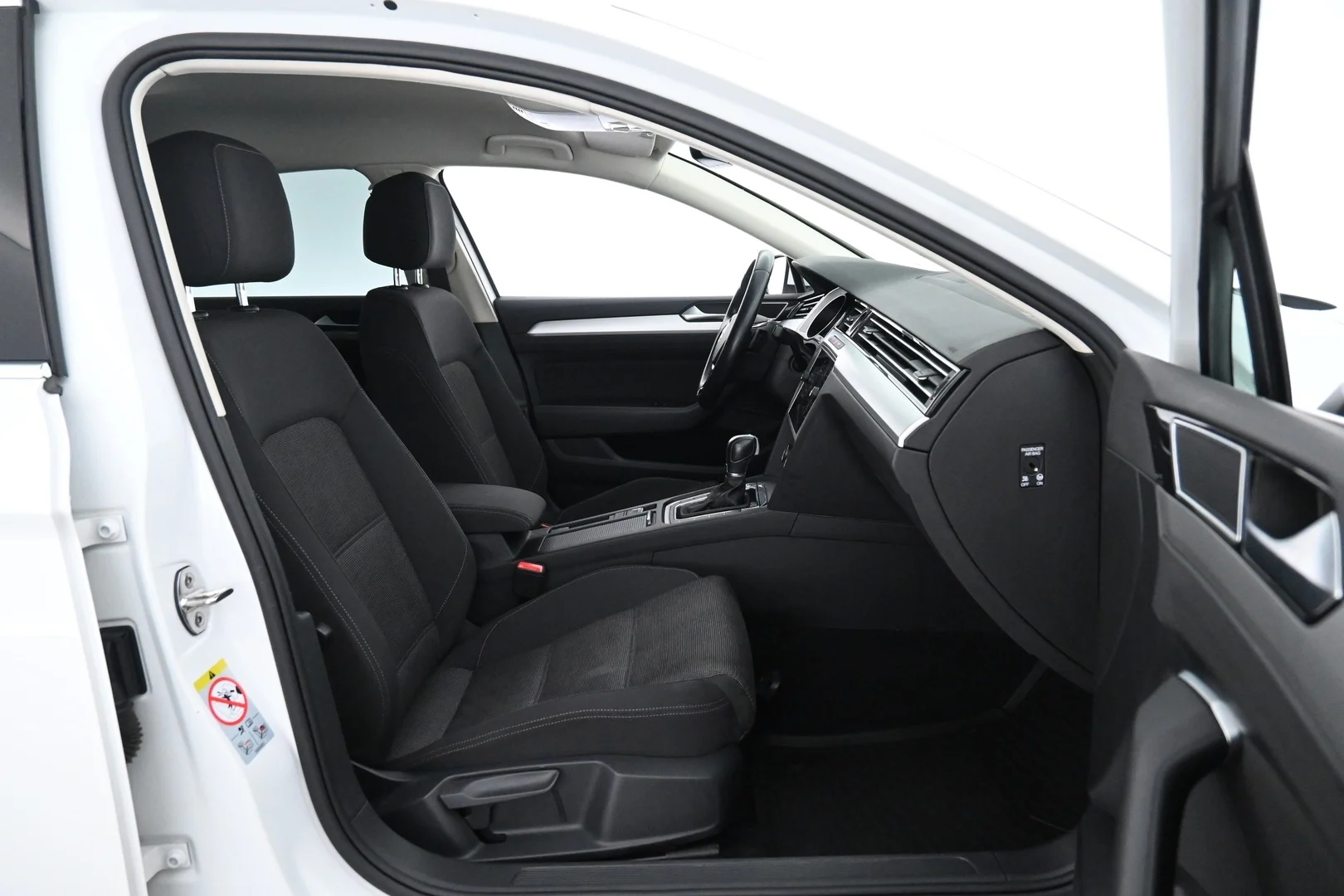 Car Image - 1WRe81Snju16JBDx9x4H1F
