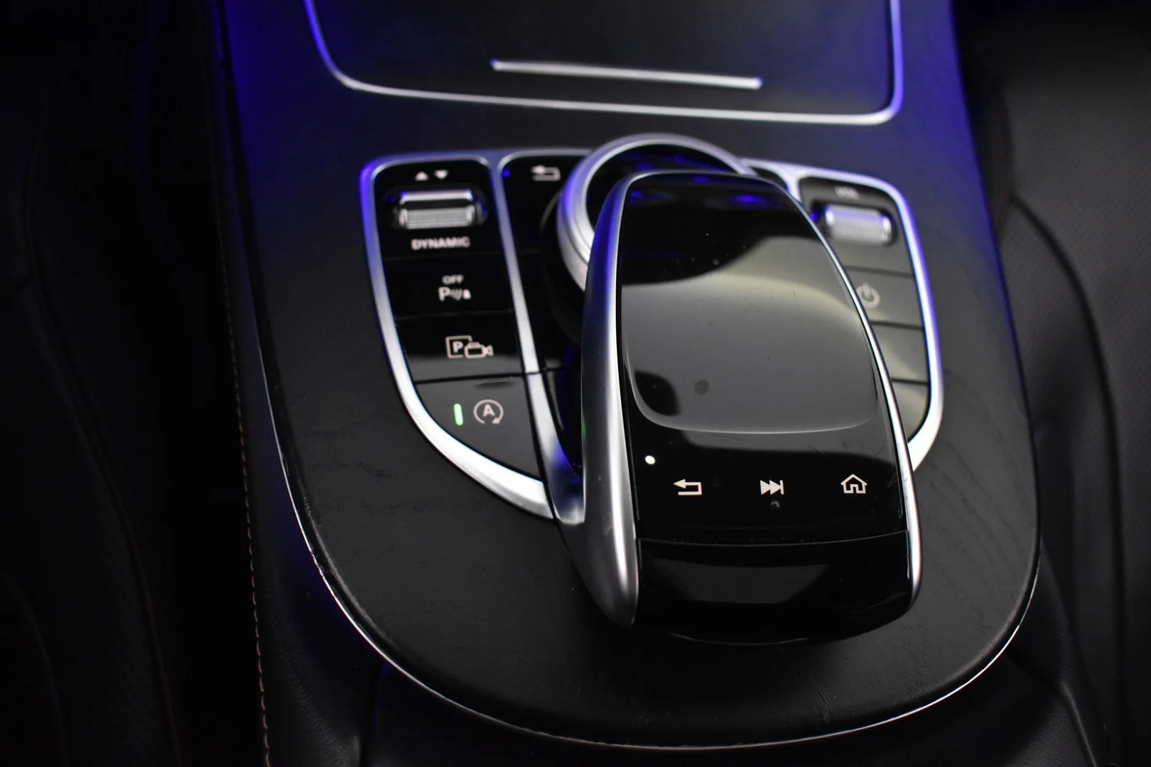 Car Image - 3dpsgkKczCyU7cgUq1DTzx