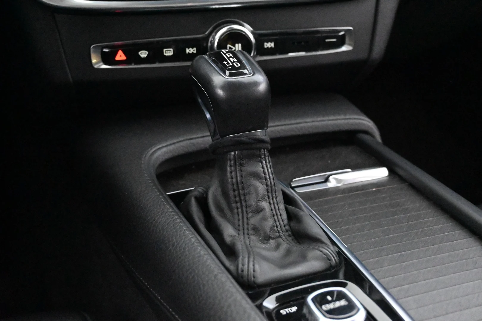 Car Image - 4zanVJC6PczF7OE8FDw947